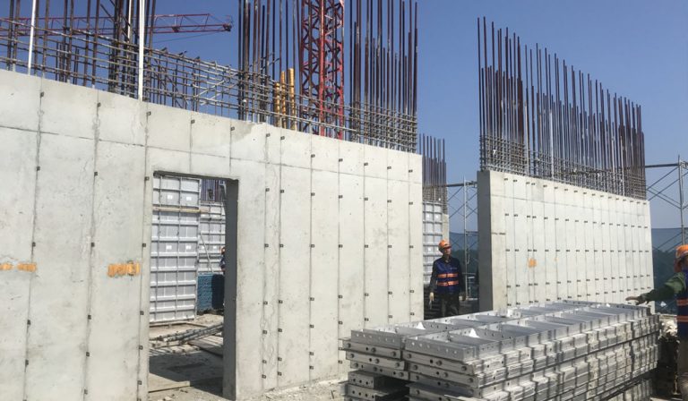استفاده از قالب فلزی بتن