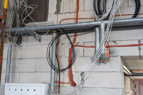 سینی کابل ارزان چه هزینه پنهانی به پروژه تحمیل میکند؟